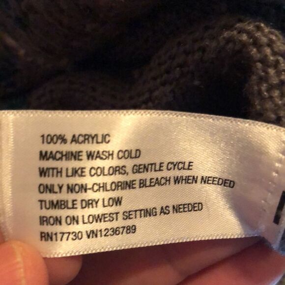 Xhilaration Sweater - Picture 9 of 9